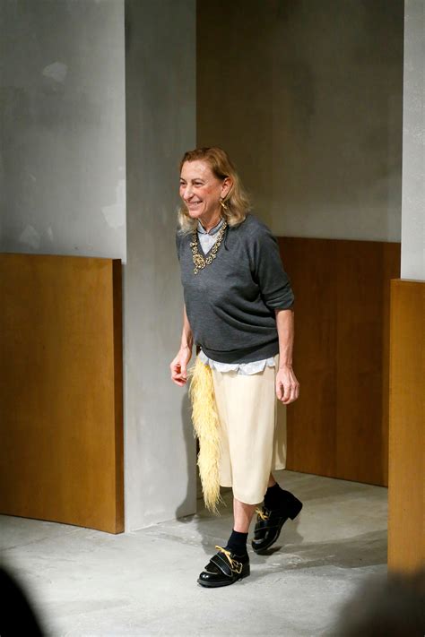 miuccia prada caratteristiche stile